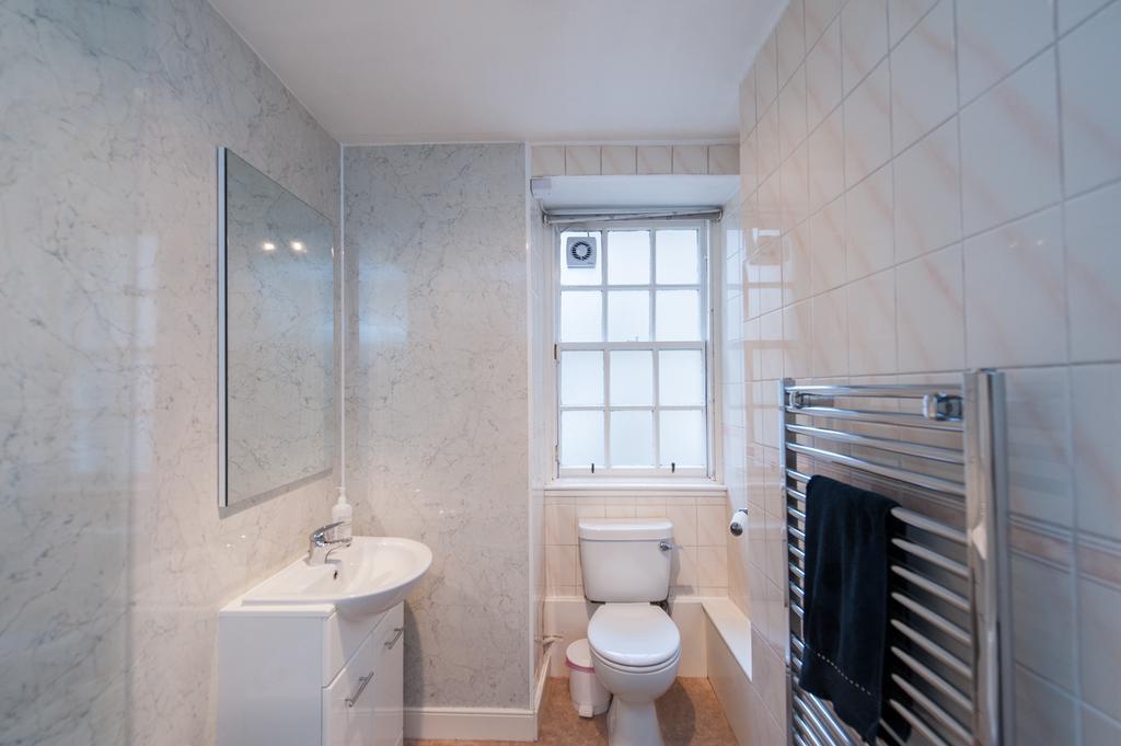 Writers View, Royal Mile Apartment Edinburgh Phòng bức ảnh